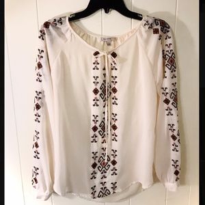 Women’s blouse, long sleeve, shirt, top, medium